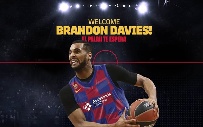 Bienvenida del Bara a su nuevo jugador, el pívot Brandon Davies