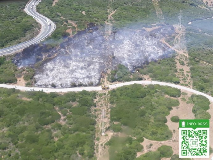 Incendio en el paraje Arroyo de Matatoris en Tarifa