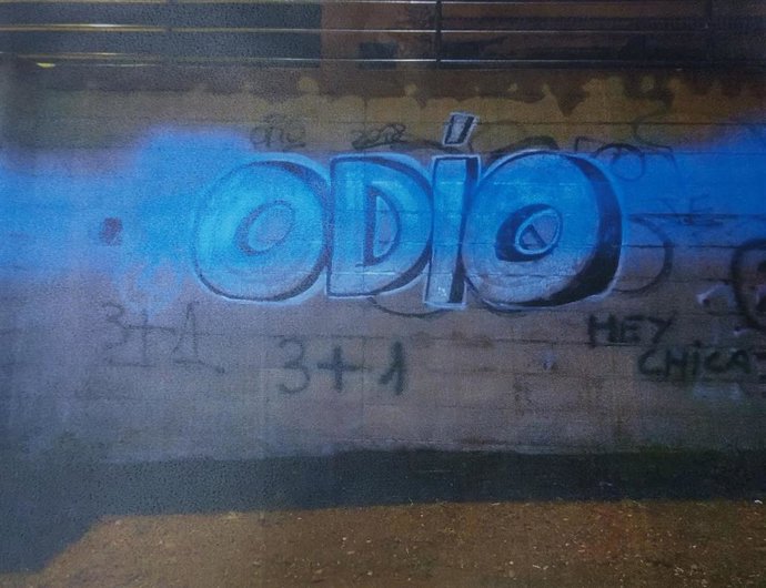 Firma de un grafitero detenido por realizar pintadas en diversas localizaciones del municipio malagueño de Rincón de la Victoria.