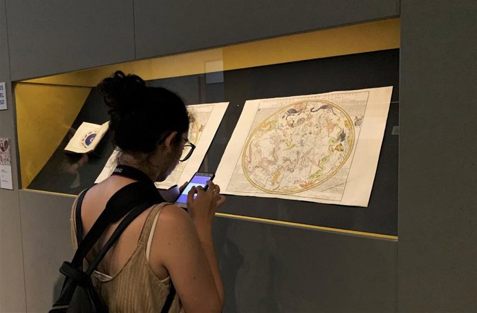 VÍDEO: Una muestra en Valladolid invita a "viajar en el tiempo" y conocer la cartografía europea del siglo XVI al XIX