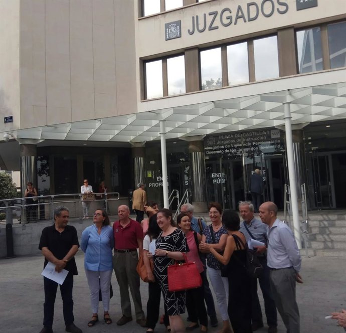 Represalidados del franquismo interponen una querella colectiva contra sus supuestos torturadores