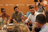 Compromís estudia cómo responder a las "provocaciones" de Vox para no ser su "altavoz"