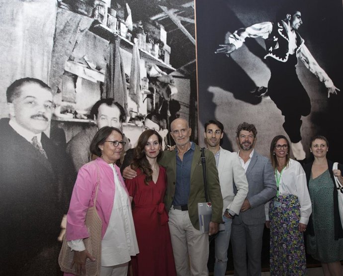 Presentación de la exposición 'El sombrero de tres picos'  en la Alhambra