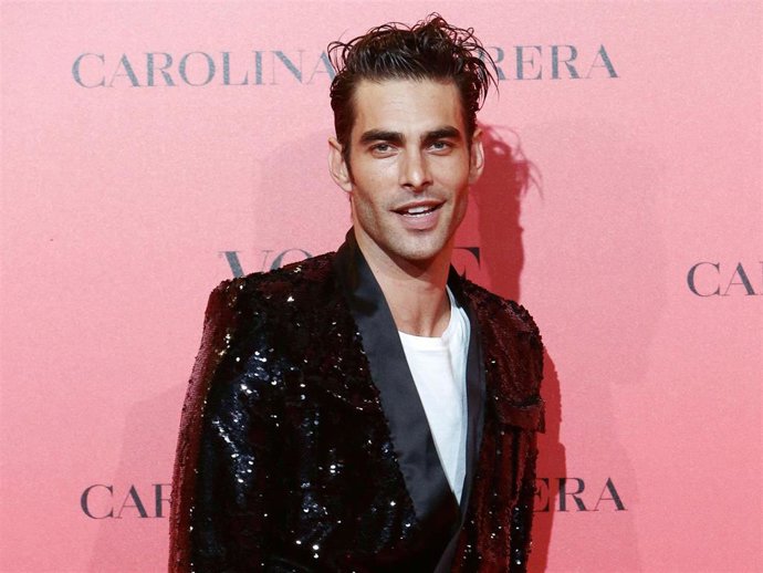 Jon Kortajarena posando en un photocall