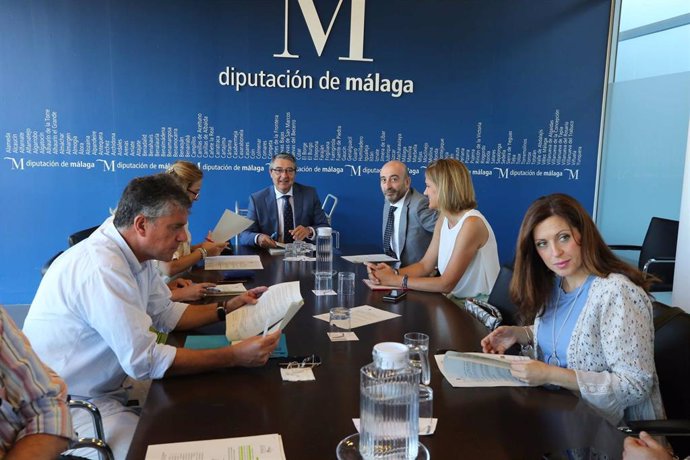 La Diputación aprueba proyectos por 1,3 millones de euros para el arreglo de calles y zonas verdes en 15 municipios