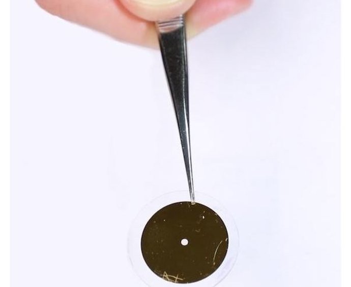 Una minicámara portátil puede polarizar la imagen en un solo disparo