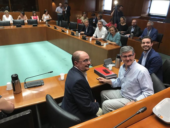 Lambán ha presidido la reunión del grupo socialista.