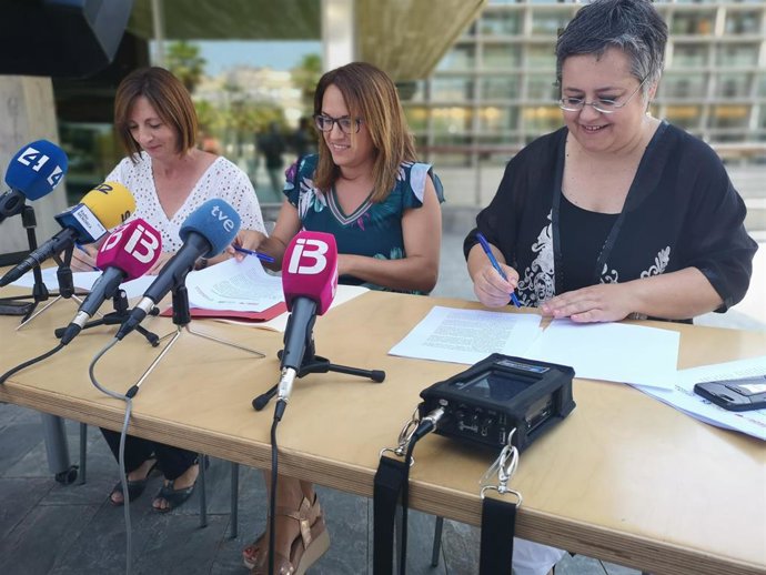 Firmantes del pacto de Consell de Menorca