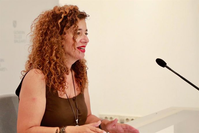 La portaveu del Govern, Pilar Costa, després del primer Consell Govern 