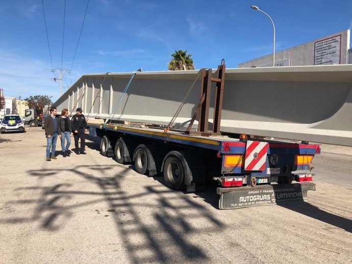 Camión que provocó los daños