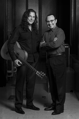 El guitarrista Tomatito (i) y el pianista Michel Camilo (d)