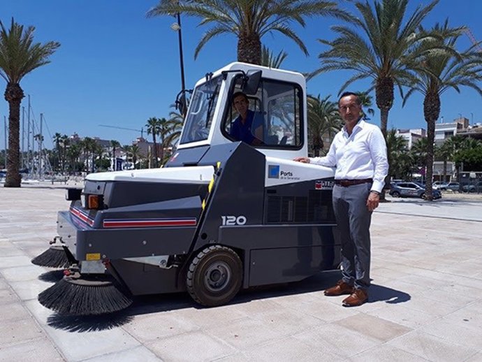 La Generalitat catalana incopora vehículos eléctricos en los puertos para mitiga