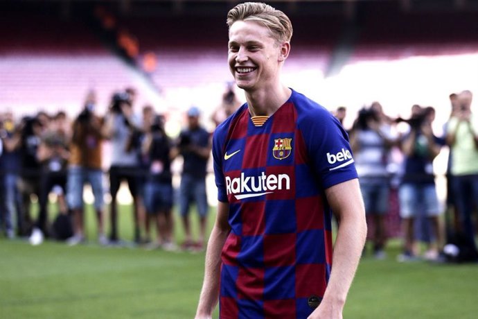 El nuevo jugador del FC Barcelona Frenkie De Jong