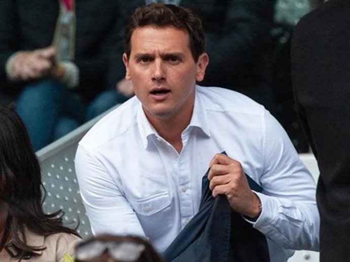 Se ha estado hablando durante meses de la posible relación entre el político, Albert Rivera y Malú y no fue hasta hace un mes cuando pudimos ver las primeras fotografías de ellos juntos. Lo cierto es que cuando saltó la noticia nadie se podía imaginar q