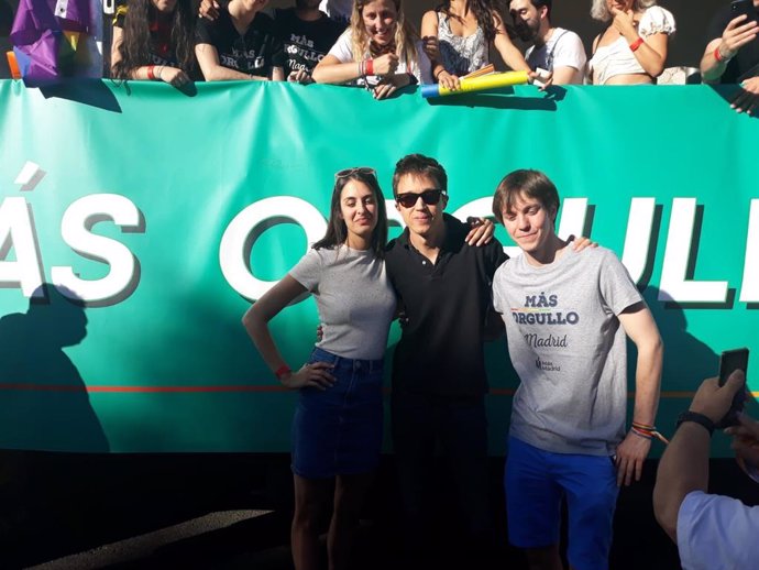 Rita Maestre, Íñigo Errejón y Eduardo Rubiño acuden a la manifestación del Orgullo