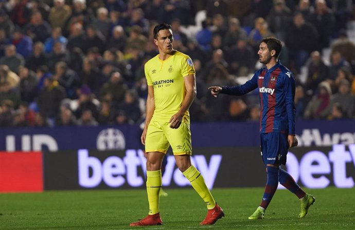 Jose Campana of Levante UD and Bernardo of Girona during the La Liga match between Levante and Girona at Ciutat de Valencia Stadium on Jenuary 4, 2019 in Valencia, Spain.