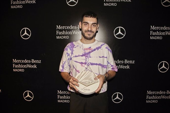 Dominnico, ganador del certamen Mercedes-Benz Fashion Talent