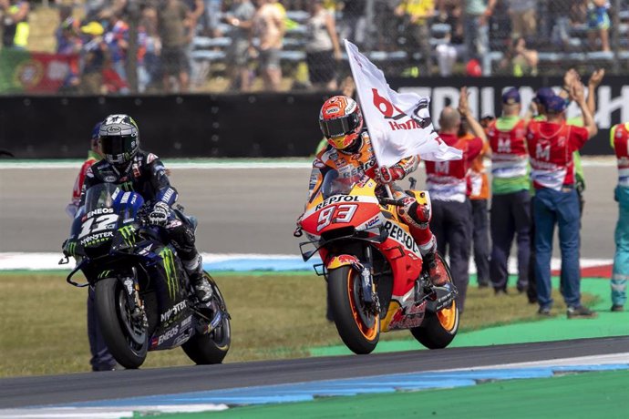 12 VINALES Maverick (Spa) Yamaha Factory Racing , Yamaha, action MARQUEZ Marc (Spa) Repsol Honda Team, Honda, ambiance, portrait celebration during Moto GP race of the Netherlands TT Grand Prix at Assen circuit from June 28 to 30th, 2019 in Assen, Nethe