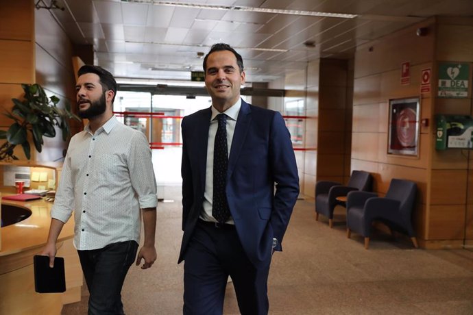 El candidato de Ciudadanos a la Presidencia de la Comunidad de Madrid, Ignacio Aguado, en la Asamblea de Madrid la semana pasada.