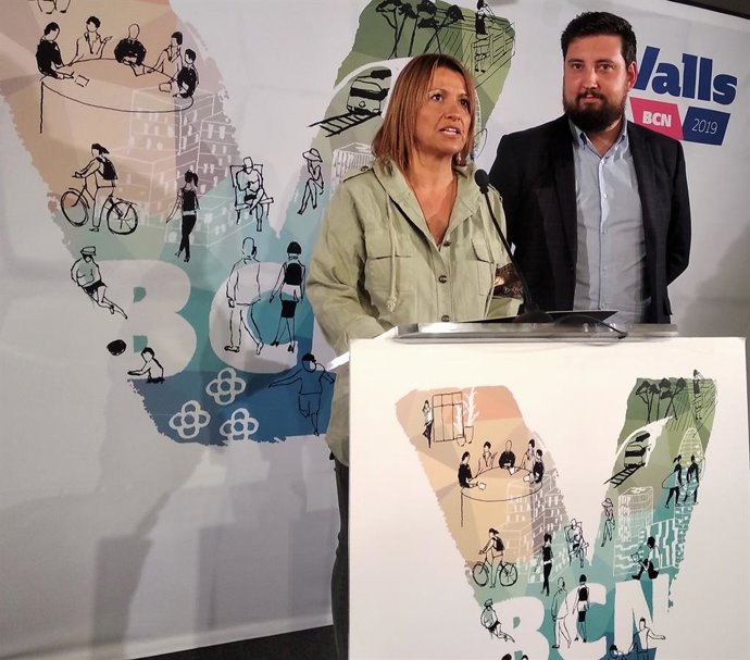 Eva Parera amb Fernando Carrera (BCN Canvi-Cs) en una imatge d'arxiu.