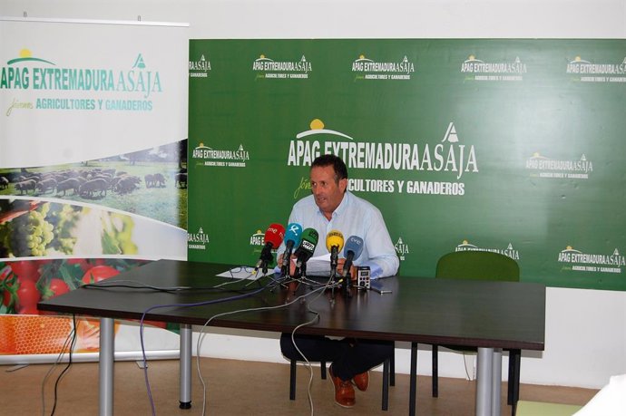 APAG Extremadura Asaja propone medidas fiscales, legislativa y de financiación p