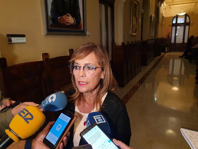 Ángela Vallina, diputada de IU