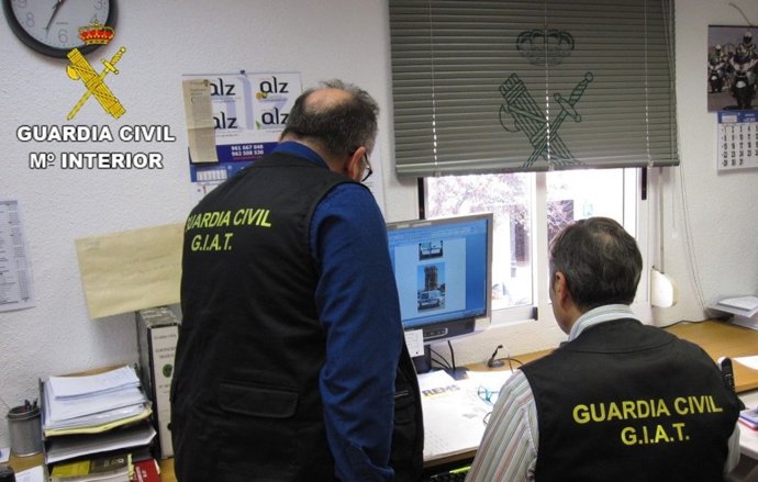 Cuatro detenidos por deliro de falsedad documental