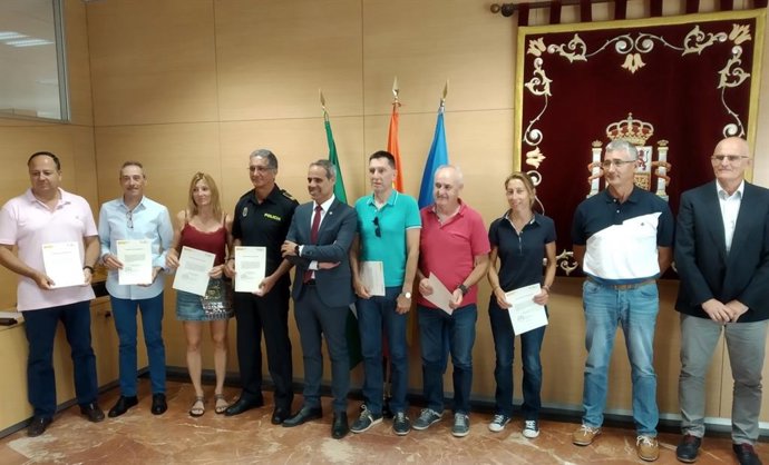 Entrega dipomas a Policía Local por programa VioGen