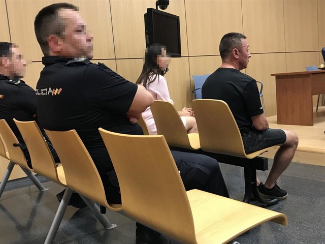 El acusado de intentar matar a su expareja en Mislata (Valencia), en el juicio