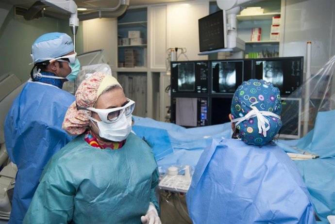Intervención en el Hospital Juan Ramón de Huelva.
