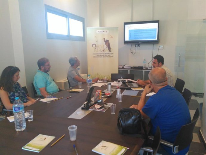 Reunión para conocer el proyecto Orniturismo