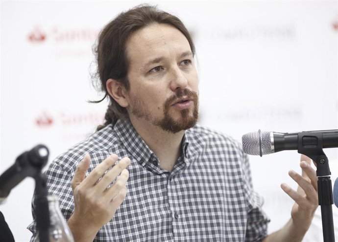 El secretario general de Podemos, Pablo Iglesias, durante su intervención en la inauguración del curso 'Bases para un nuevo republicanismo'.