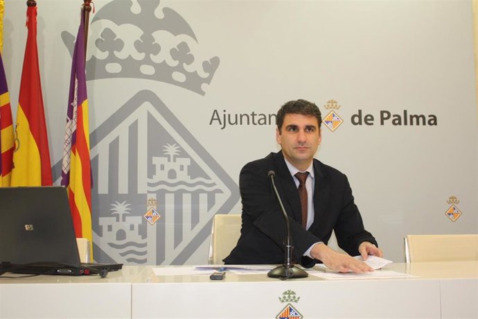 El concejal Julio Martínez