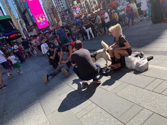 Momento de la detención del presunto agresor