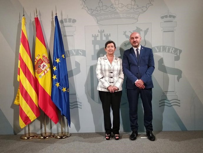 La delegada del Gobierno en Catalunya, Teresa Cunillera, y el subdelegado en Barcelona, Carlos Prieto