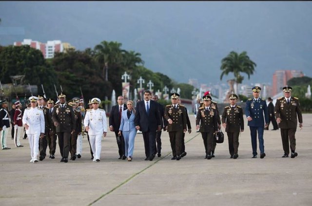Nicolás Maduro y los altos mandos de las fuerzas armadas
