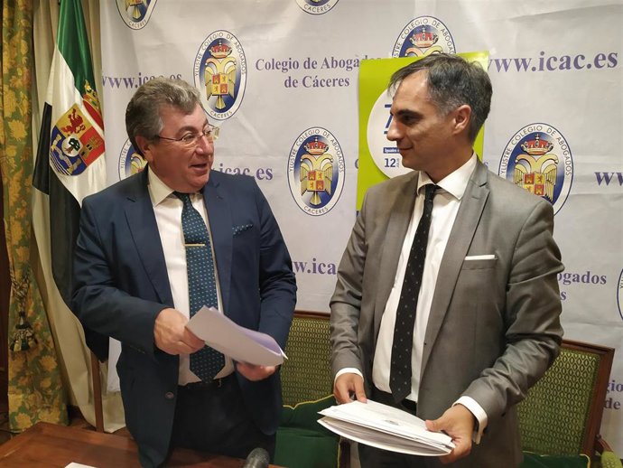 Presentación del Día de la Justicia Gratuita en el Colegio de Abogados de Cáceres