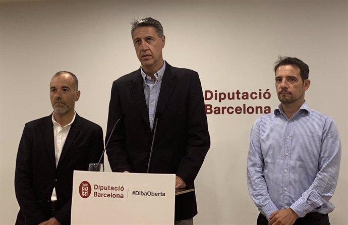 Albiol (PP) ofrece sus votos "sin ninguna condición" para evitar el pacto de JxCat y PSC en la Diputación de Barcelona