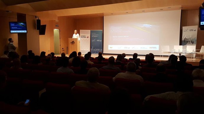 Marta Gastón ha inaugurado esta jornada dedicada al transporte por carretera.