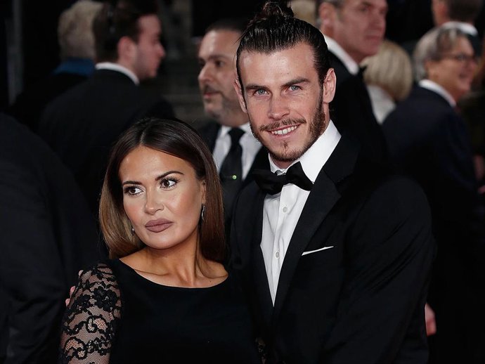 Emma Rhys-Jones y Gareth Bale en el 'Royal Film Perfomance' de 'Spectre'