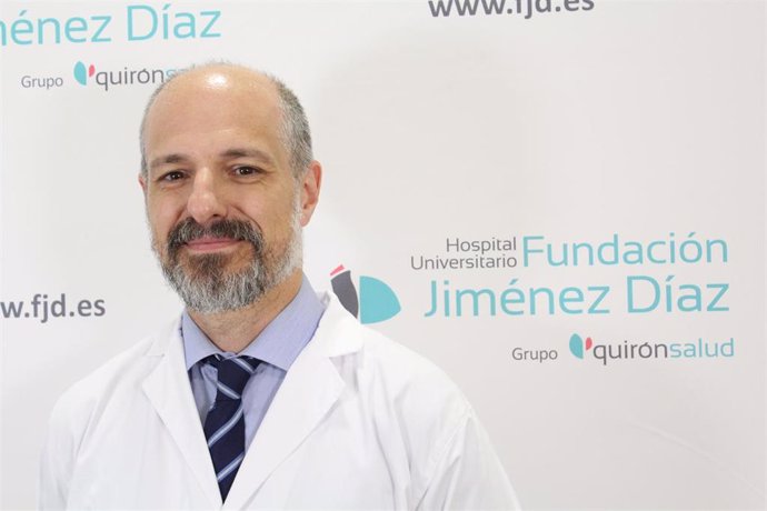 El doctor Raúl Córdoba, del Servicio de Hematología de la Fundación Jiménez Díaz