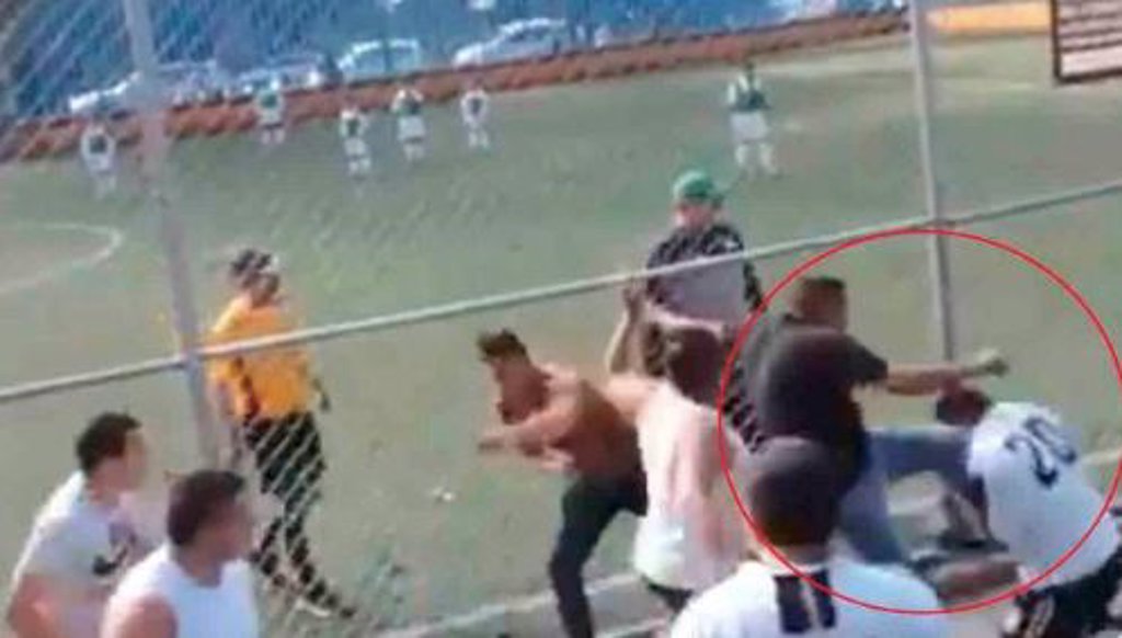 Se Desata Una Brutal Pelea Durante Un Partido De Fútbol Infantil En México 3381