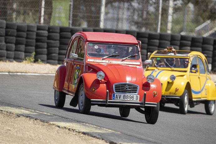 Modelo clásico de Citron en el 100 aniversario de la marca en el Circuito del Jarama