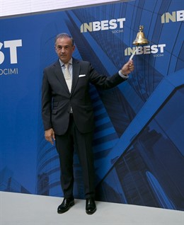 Javier Basagoiti, presidente de Inbest, en el toque de campana de su salida al MAB