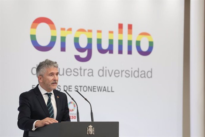 El ministro de Interior en funciones. Fernando Grande-Marlaska, durante su intervención en el acto de recibimiento a representantes del colectivo LGTBI en La Moncloa.