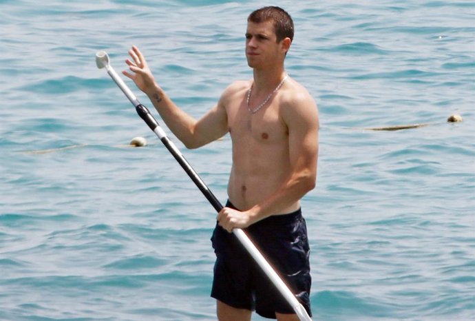 Miguel Bernardeau se relaja en Ibiza