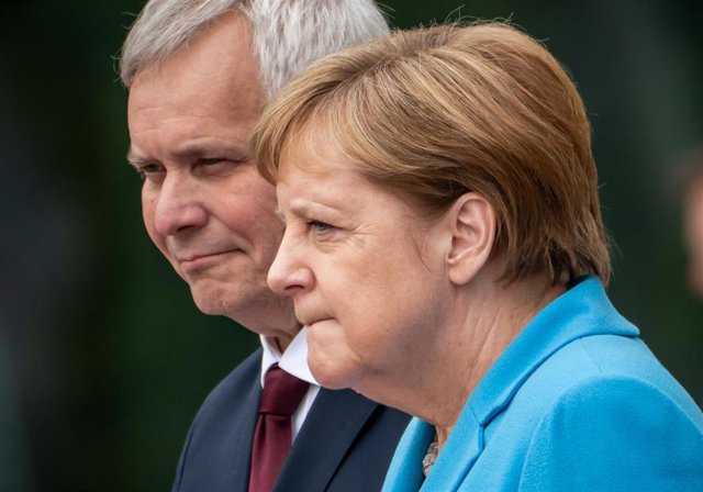 Angela Merkel y el primer ministro de Finlandia, Antti Rinne