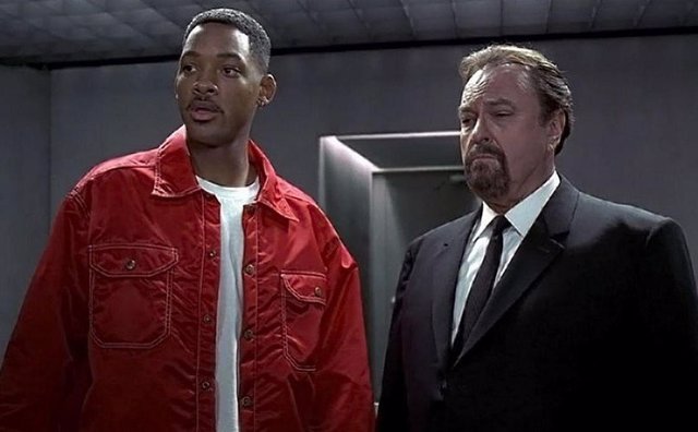 Rip Torn en Men in Black