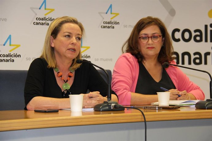 ANA ORAMAS Y GUADALUPE GONZÁLEZ TAÑO