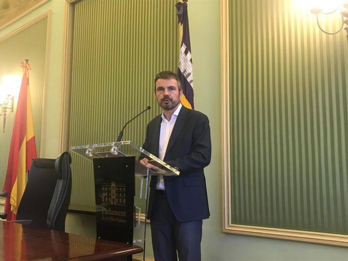 El portavoz de Cs en el Parlament, Marc Pérez-Ribas, tras la Junta de Portavoces